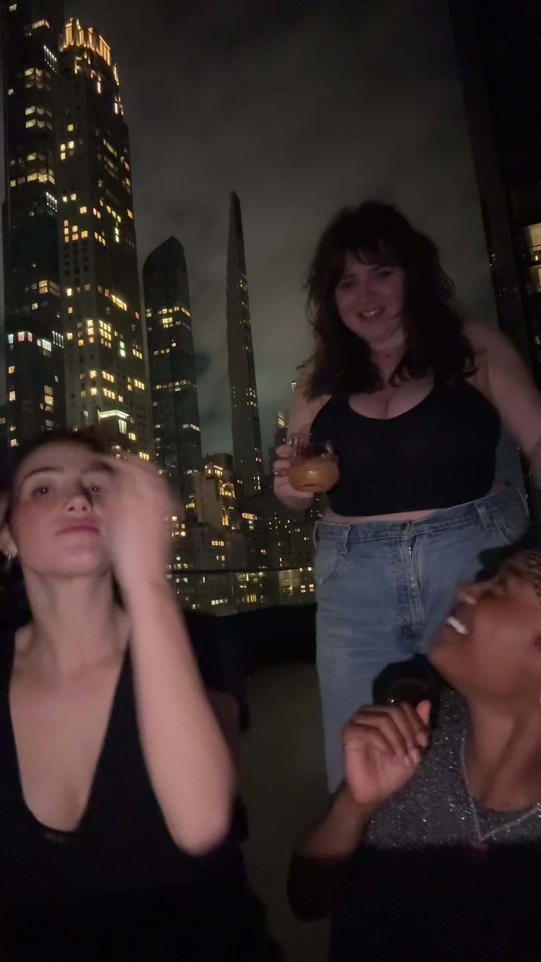 Video 882783 from Charli D'Amelio / Charli Damelio