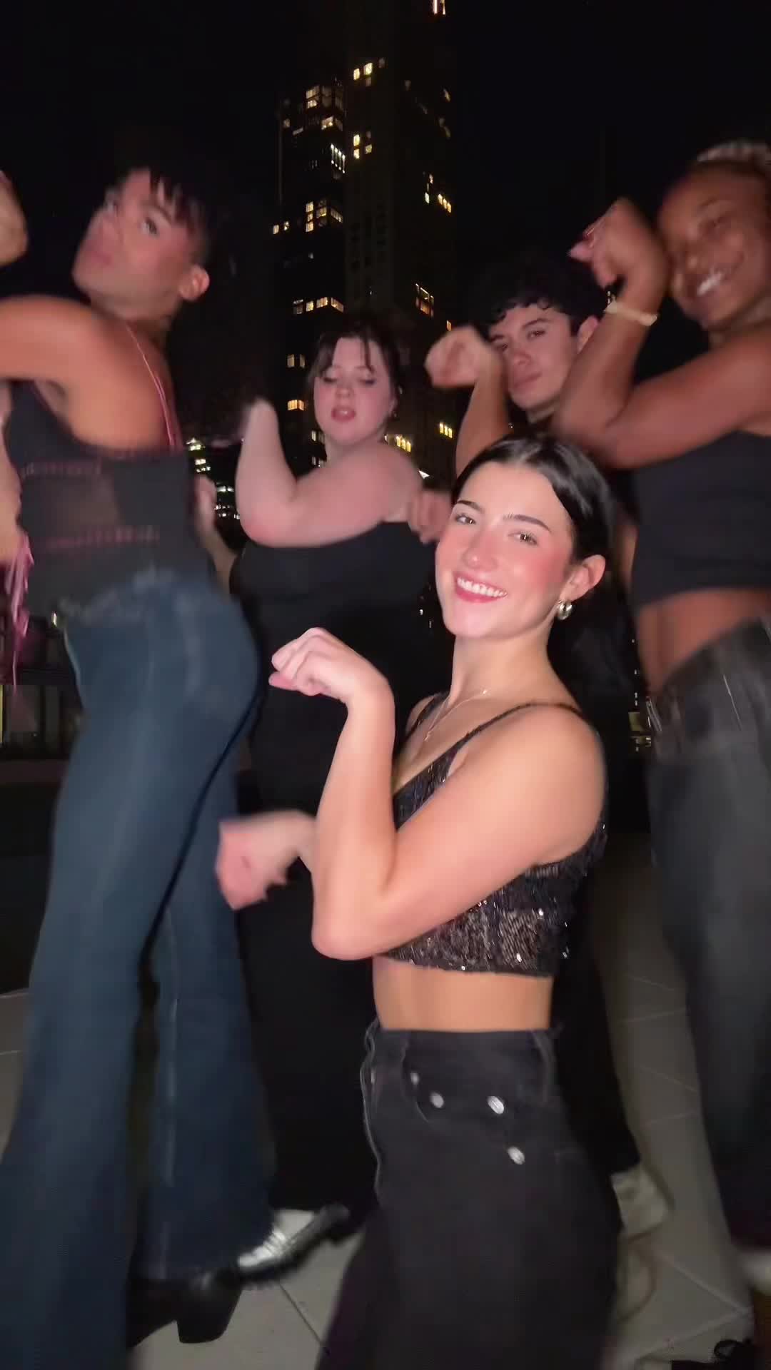 Video 882922 from Charli D'Amelio / Charli Damelio