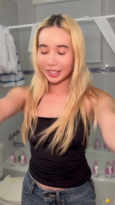 Video 882960 from Lil Tay (Read First Post)