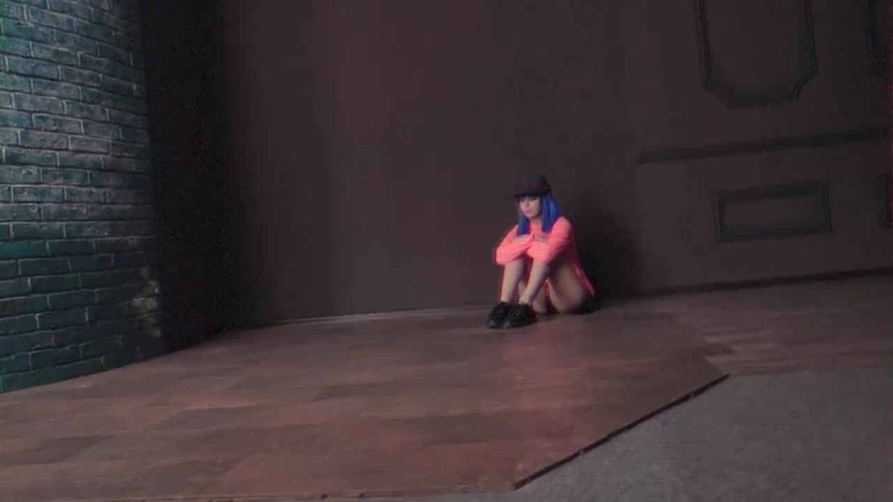 Video 883442 from Disharmonica / Helly Valentine