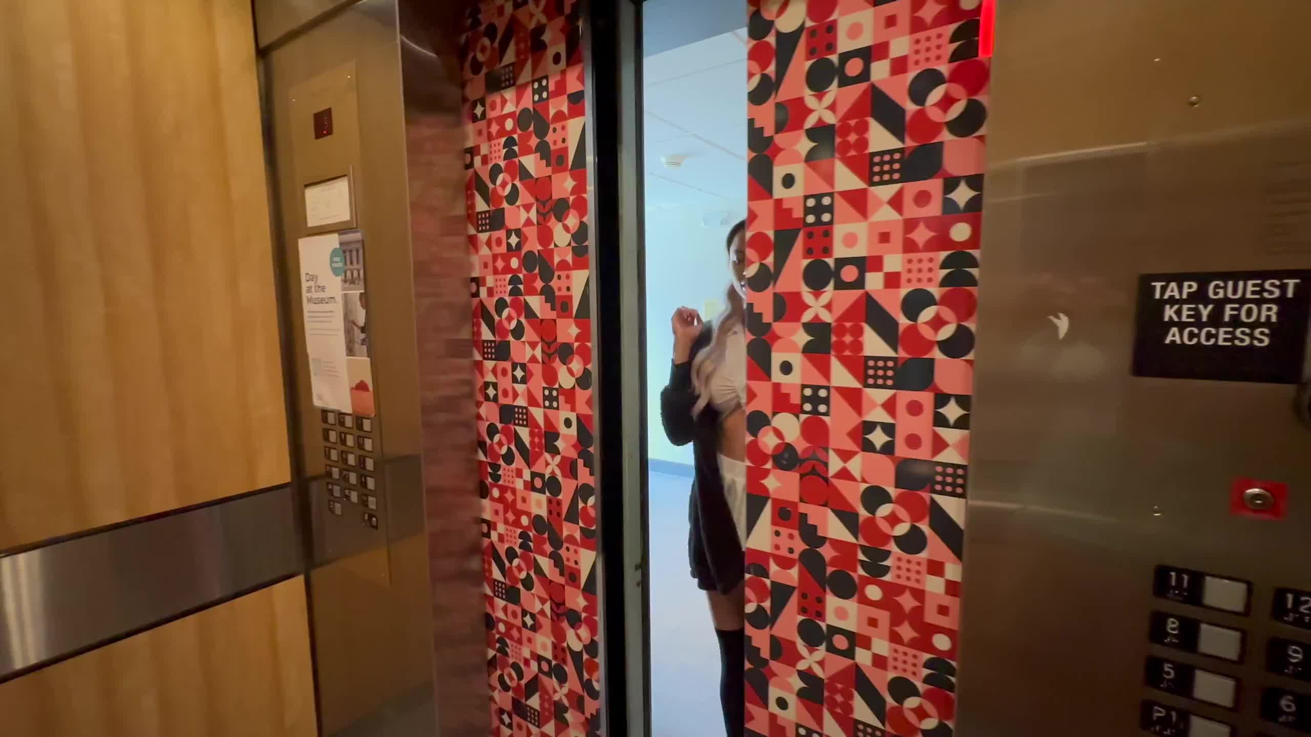 Video 883545 from Bitchinbubba / bralessforever