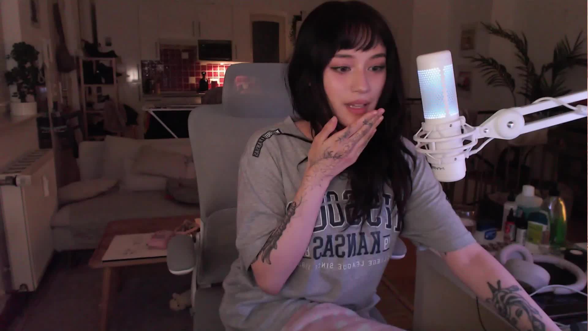 Video 884680 from JadeyAnh | vylerria