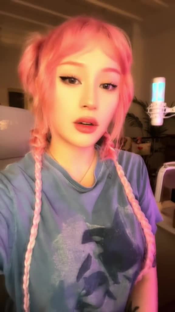 Video 884684 from JadeyAnh | vylerria