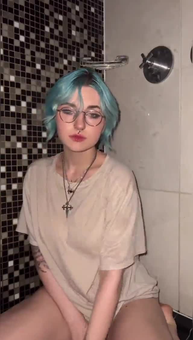 Video 884787 from Lyra Crow | lyracr0w0