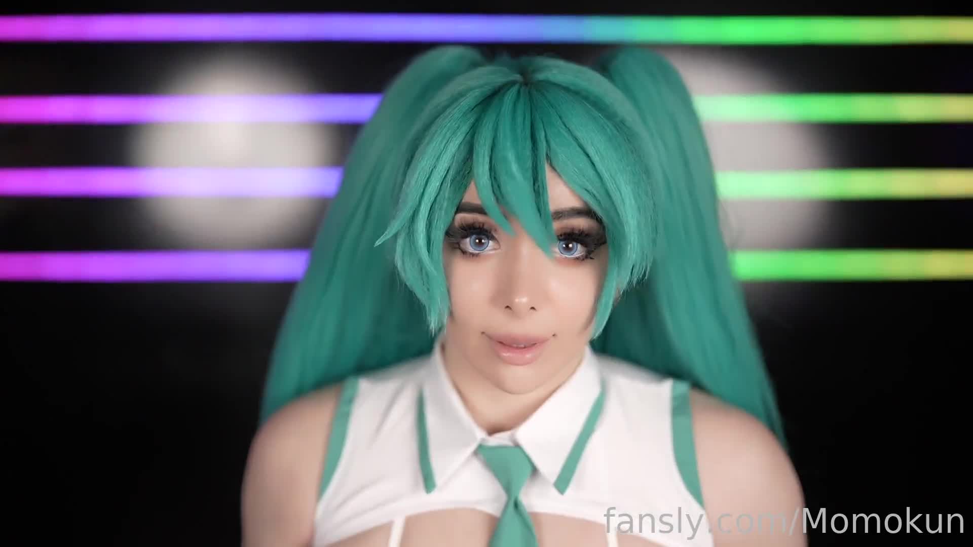 Video 884792 from momokun / Mariah Mallad