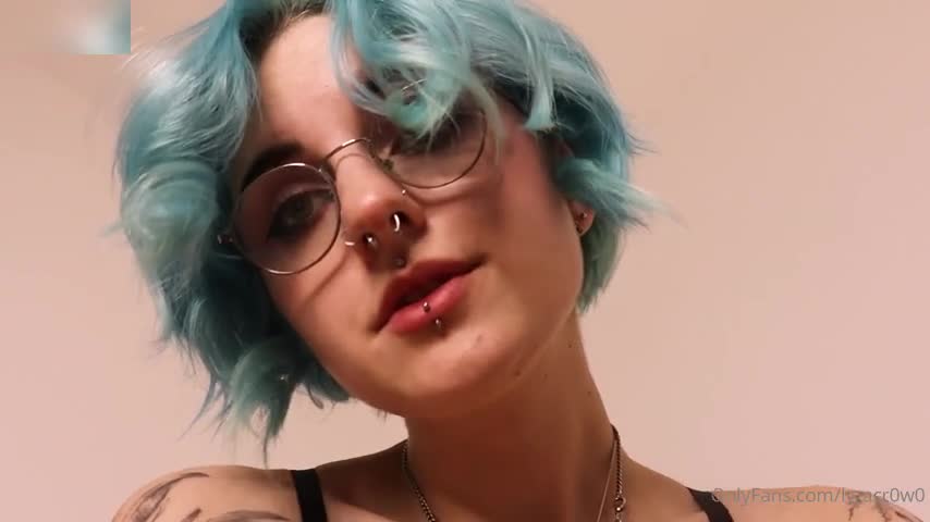 Video 885077 from Lyra Crow | lyracr0w0