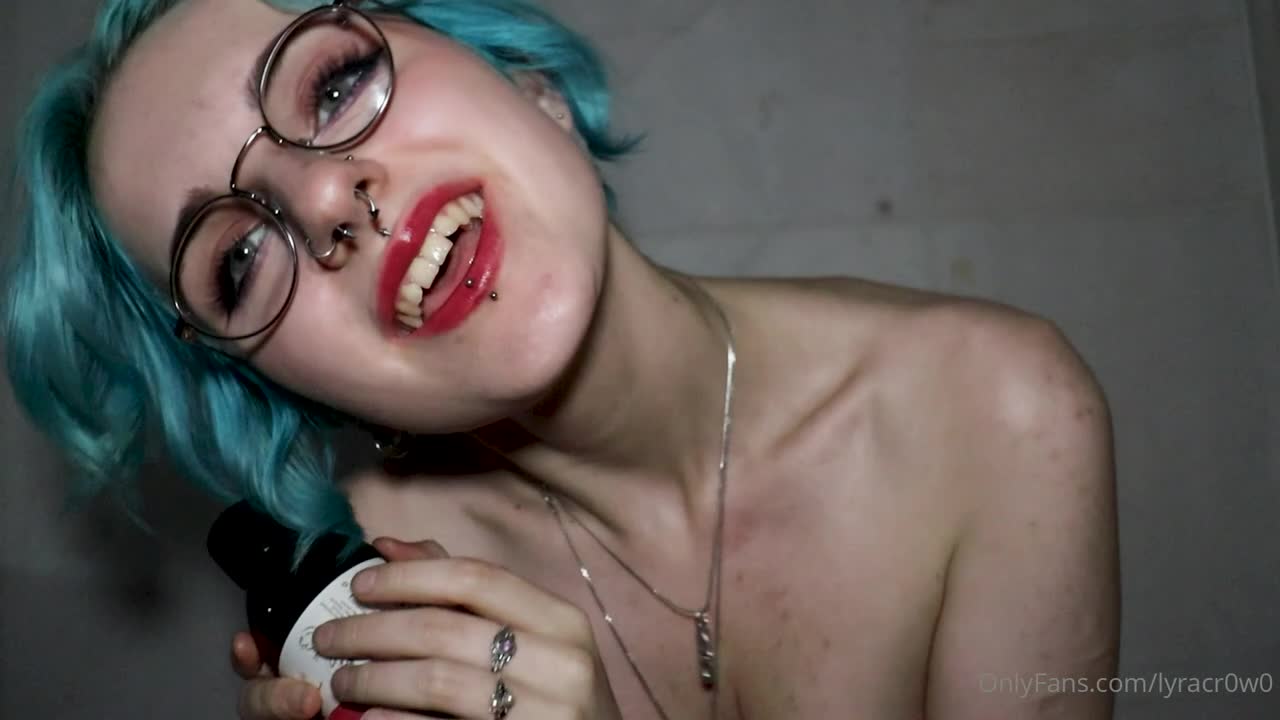 Video 885080 from Lyra Crow | lyracr0w0