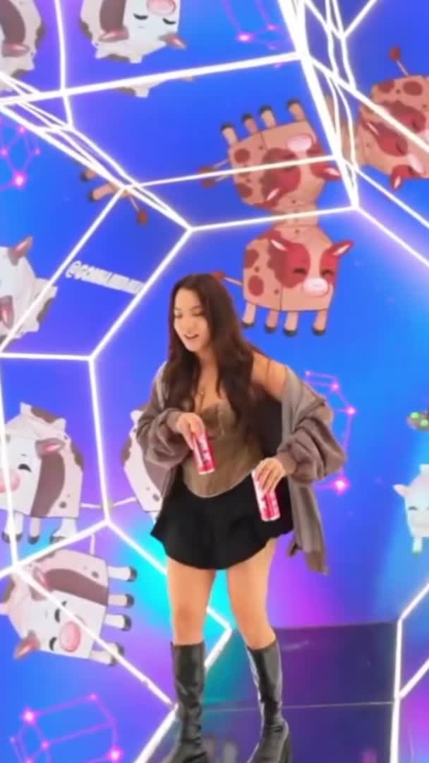 Video 885815 from Cinnabrit