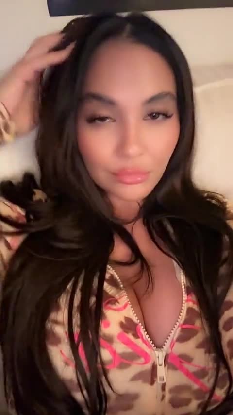 Video 885899 from Stella Hudgens (Vanessa's Sister)