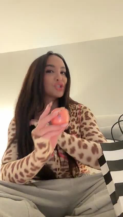 Video 885912 from Stella Hudgens (Vanessa's Sister)