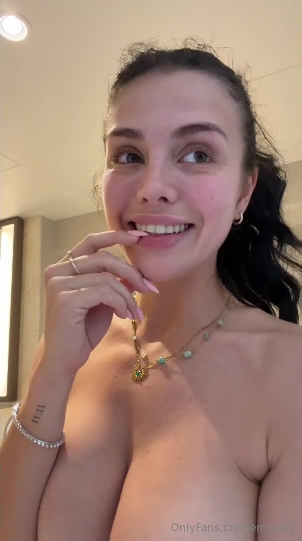 Video 886496 from Emily Black - Emblack