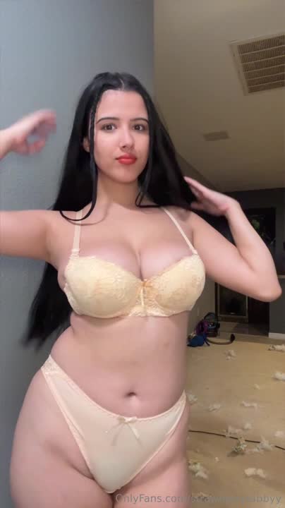 Video 887402 from Strawberrytabby | Tabithalookofsky