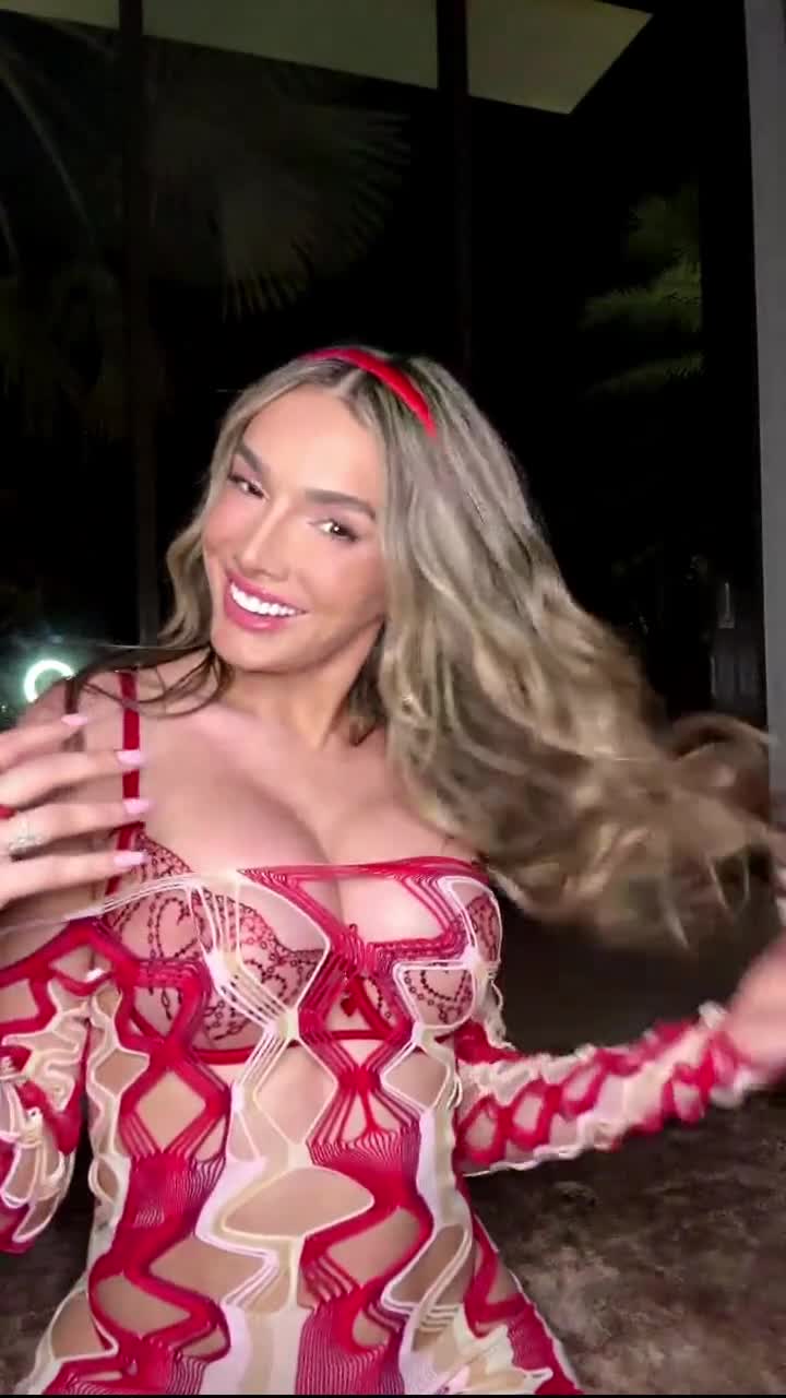 Video 888020 from Lyna Perez