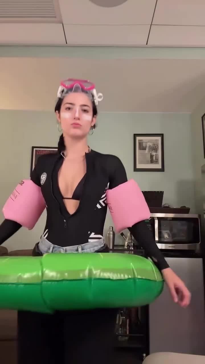 Video 888246 from Charli D'Amelio / Charli Damelio