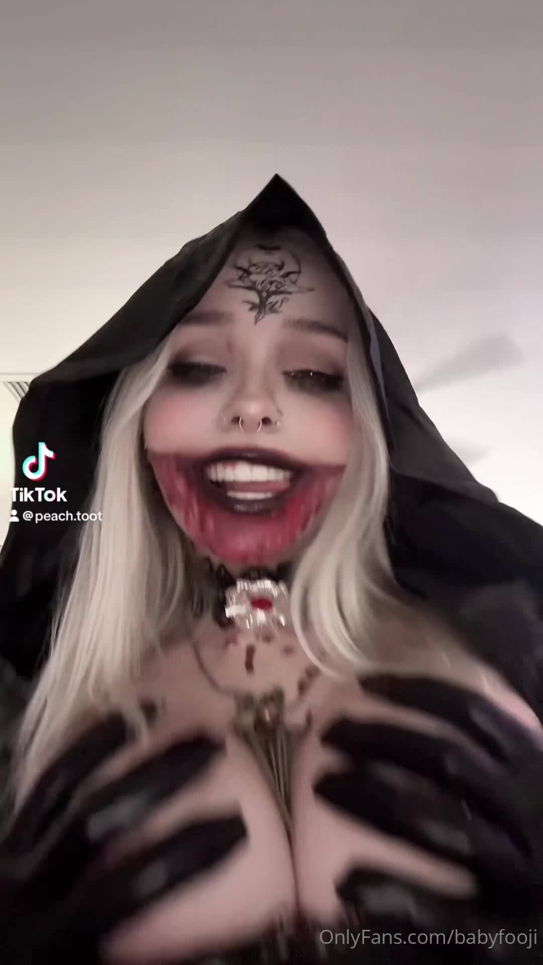 Video 889398 from babyfooji / peachtot