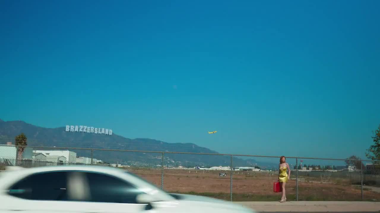 Video 889528 from Elly Clutch / PeachGoneWild