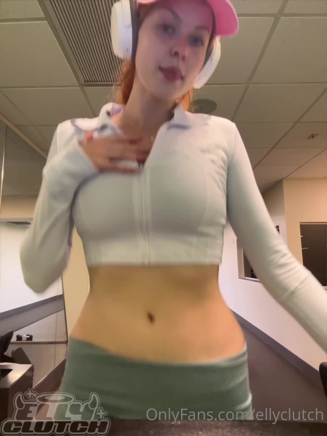 Video 889529 from Elly Clutch / PeachGoneWild