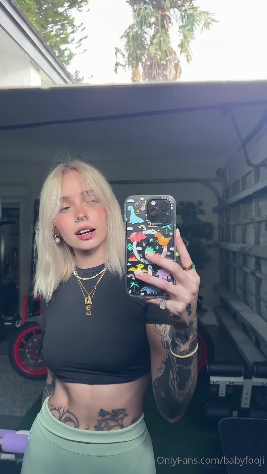 Video 889620 from babyfooji / peachtot