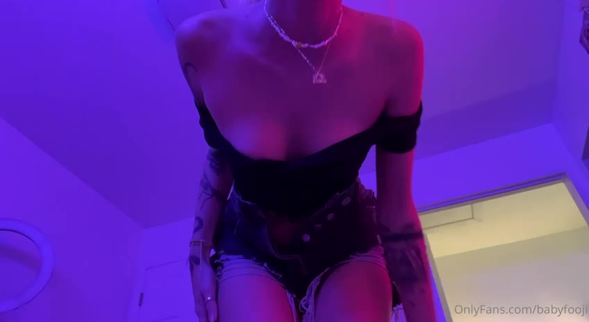 Video 889625 from babyfooji / peachtot