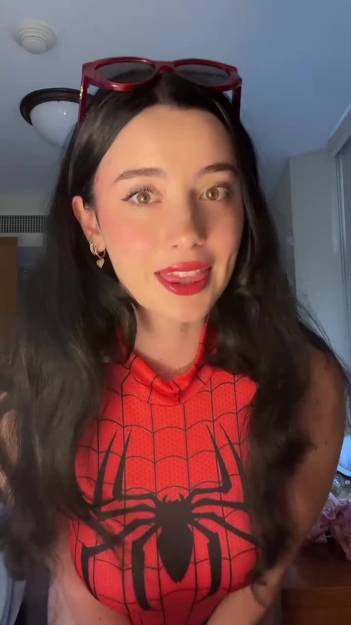 Video 889663 from Hotblockchain / Emily Cocea / cryptobaddie1