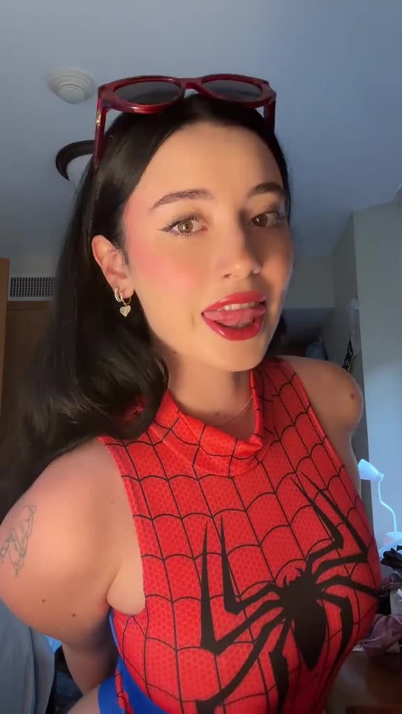 Video 889705 from Hotblockchain / Emily Cocea / cryptobaddie1