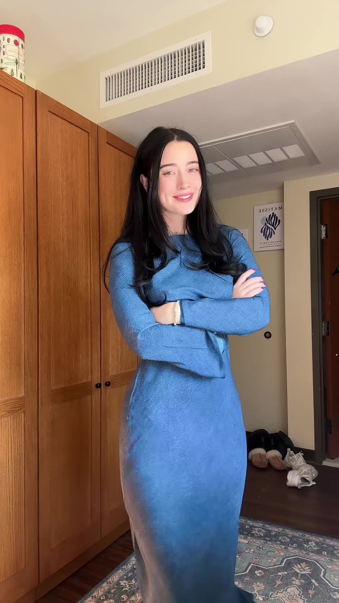 Video 890255 from Hotblockchain / Emily Cocea / cryptobaddie1