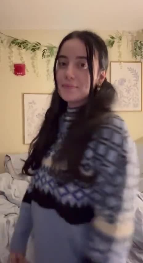 Video 890257 from Hotblockchain / Emily Cocea / cryptobaddie1