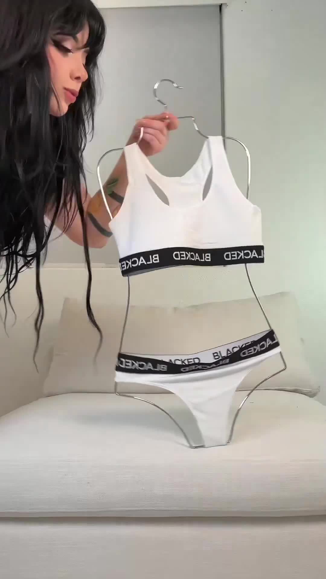 Video 891619 from momokun / Mariah Mallad