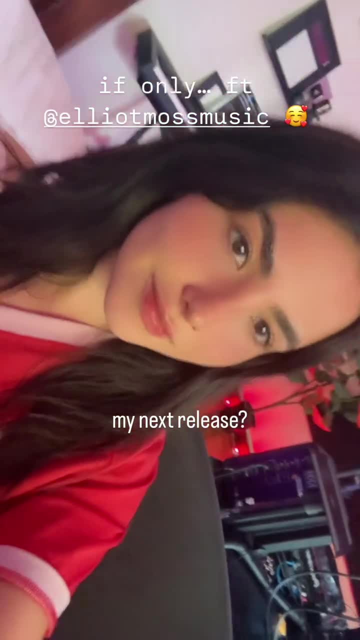 Video 891882 from Andrea Botez (leaks = ban)