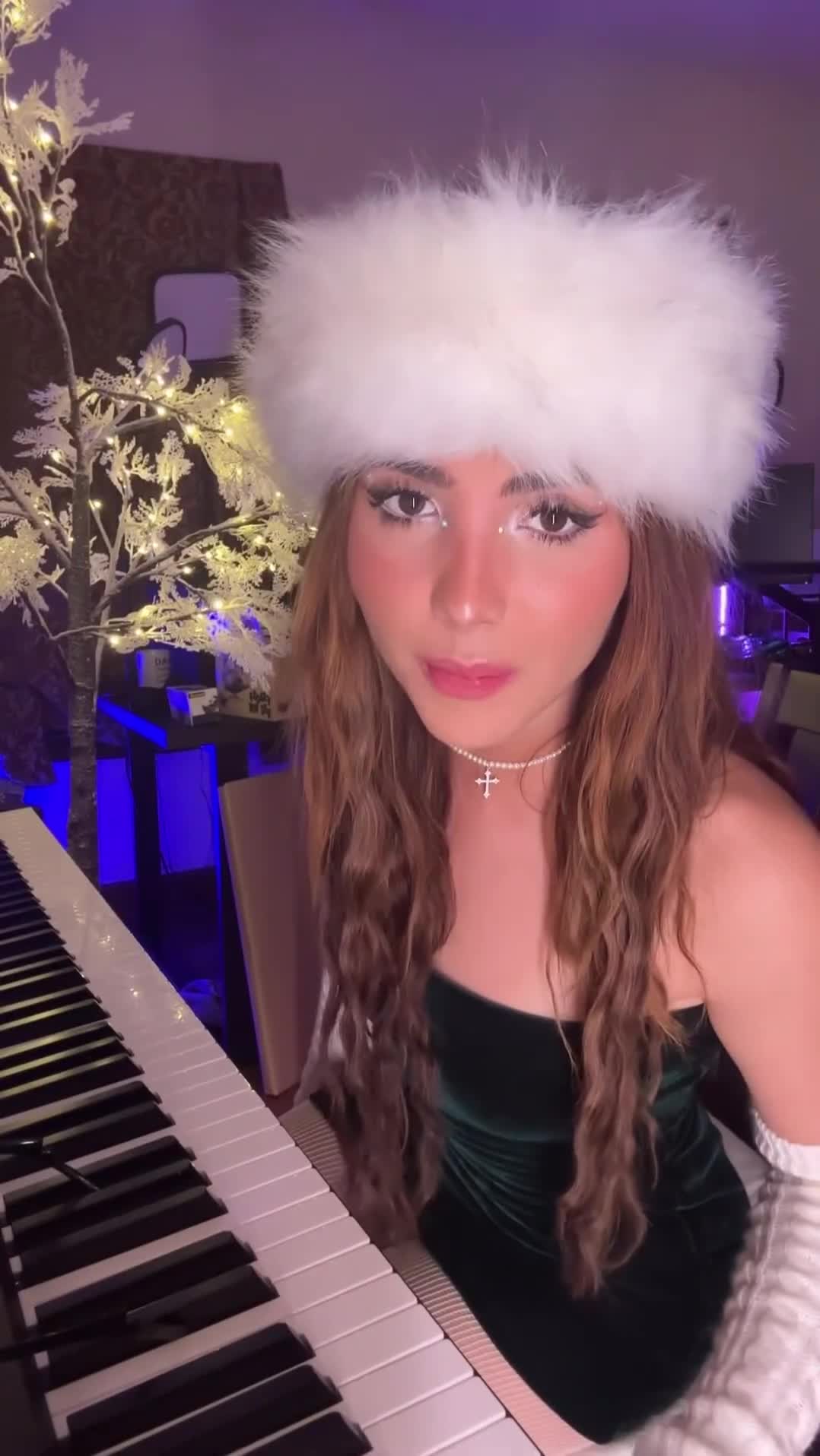 Video 892081 from Andrea Botez (leaks = ban)