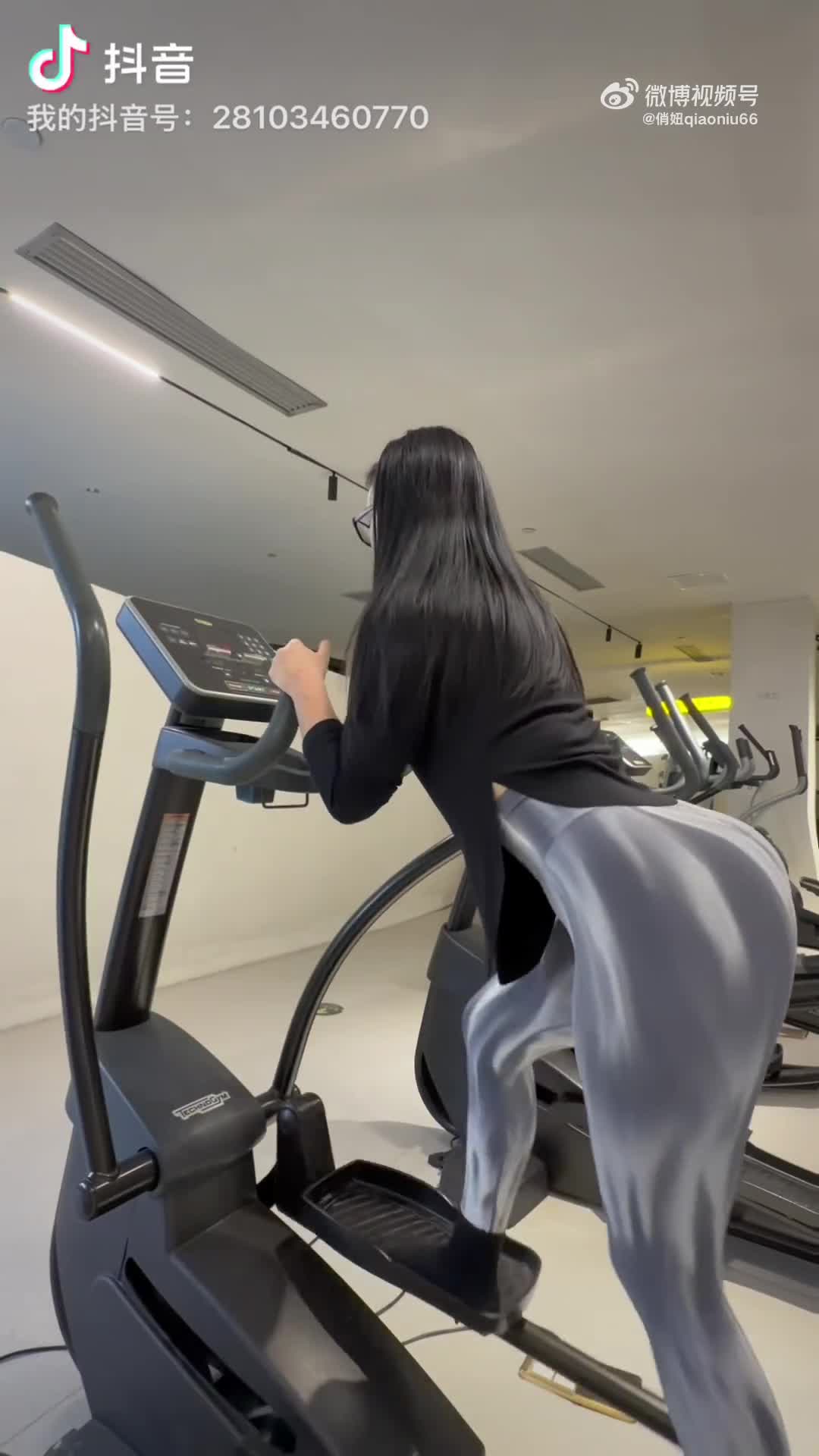 Video 892187 from 俏妞qiaoniuTT , 俏妞qiaoniu , qiaoniuTT , qiaoniu