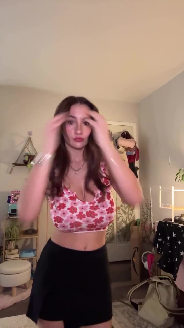 Video 892613 from Nnevelpappermann | Devon Shae