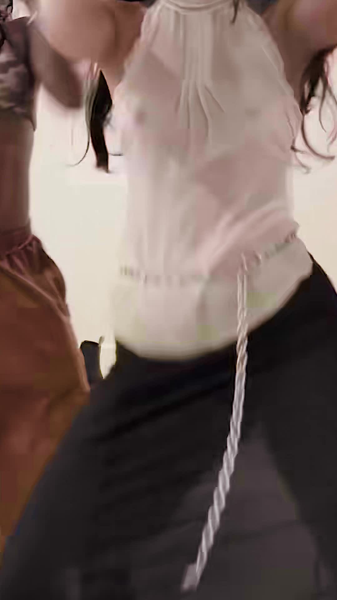 Video 893995 from Charli D'Amelio / Charli Damelio