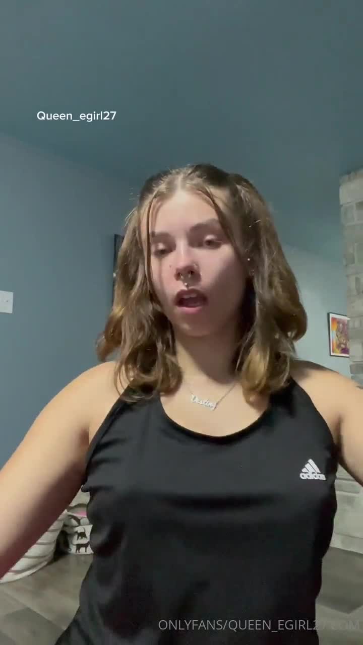 Video 894273 from Queen_D / queen_egirl27