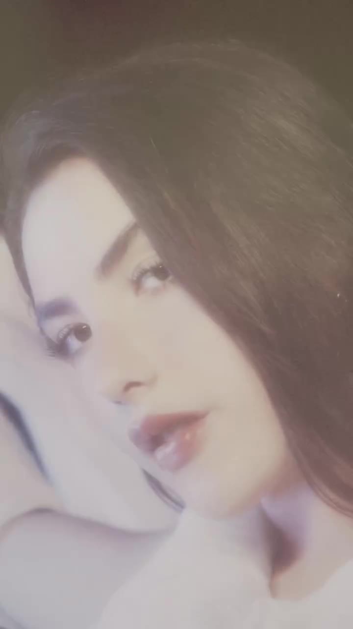 Video 894503 from Andrea Botez (leaks = ban)