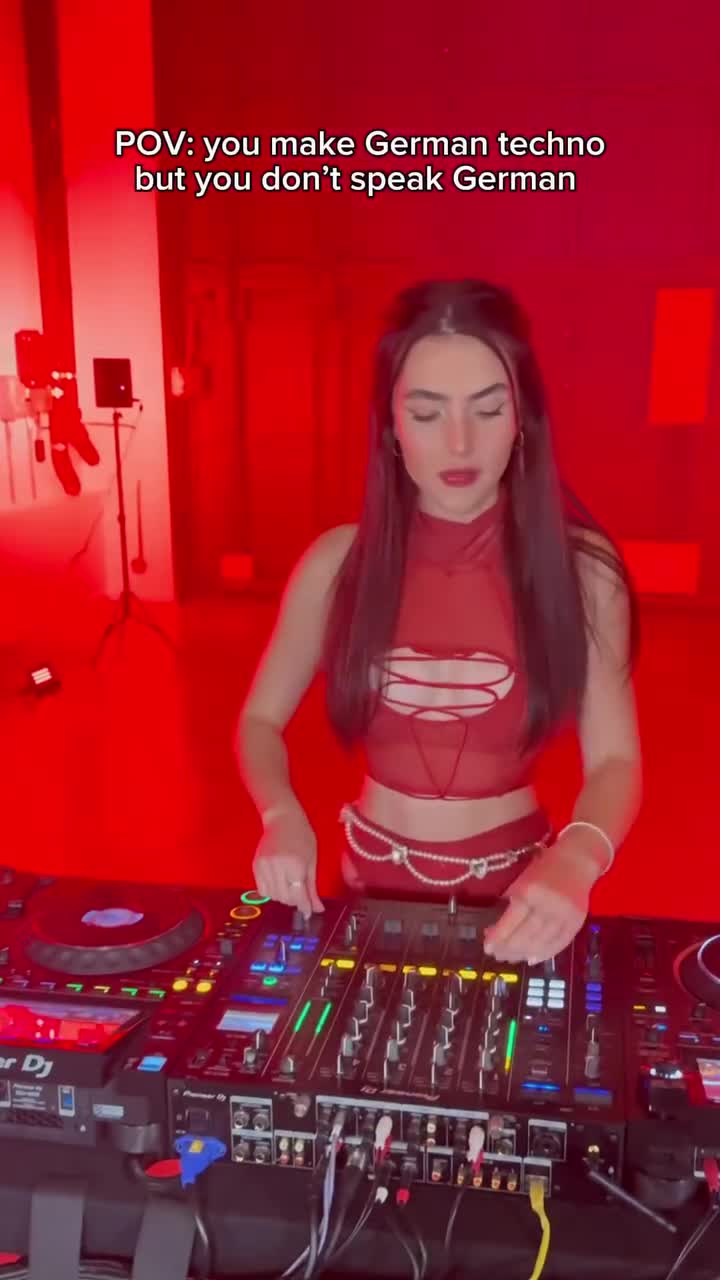 Video 894514 from Andrea Botez (leaks = ban)