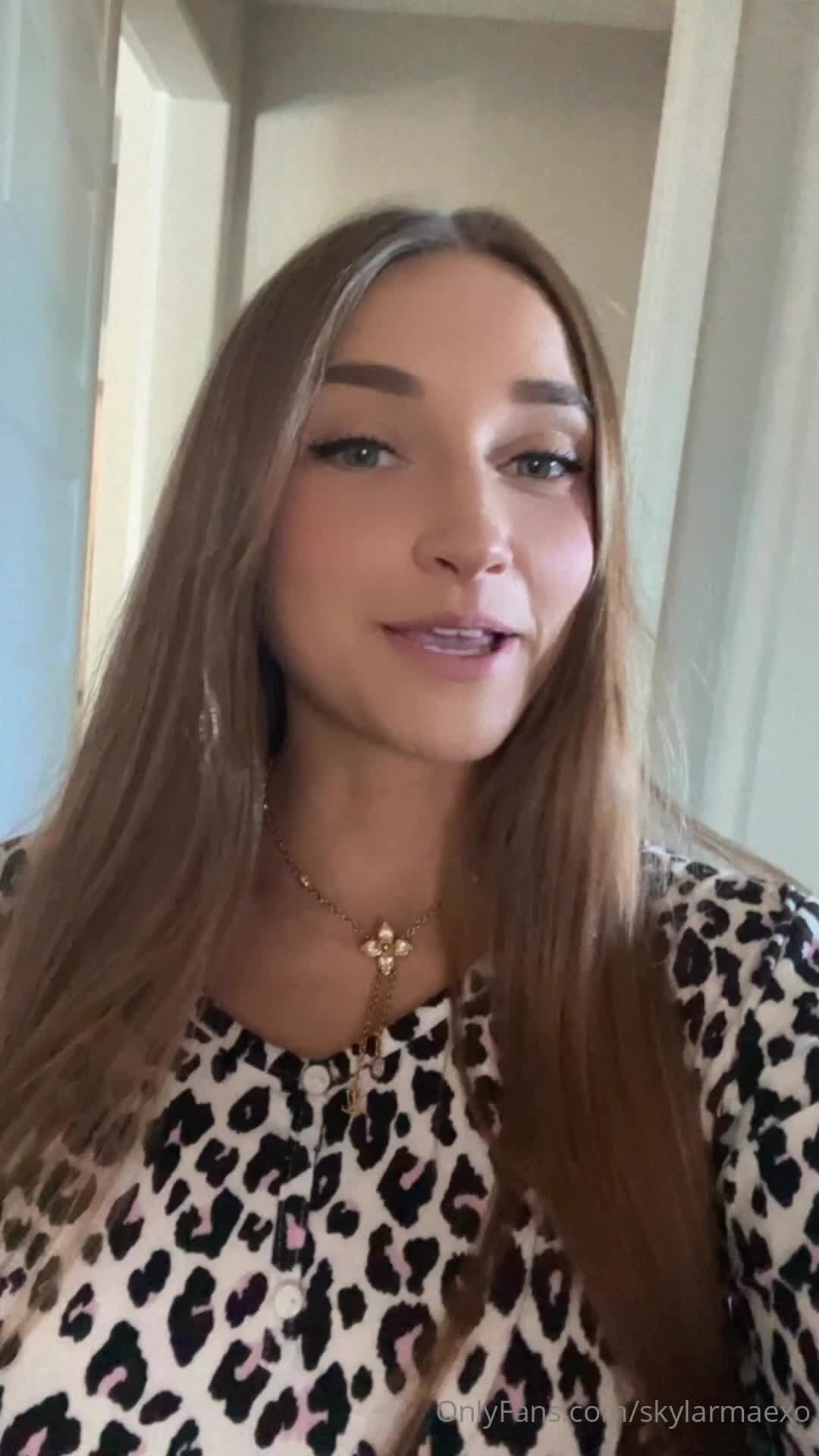 Video 899156 from Skylar Mae / skylarmaexo