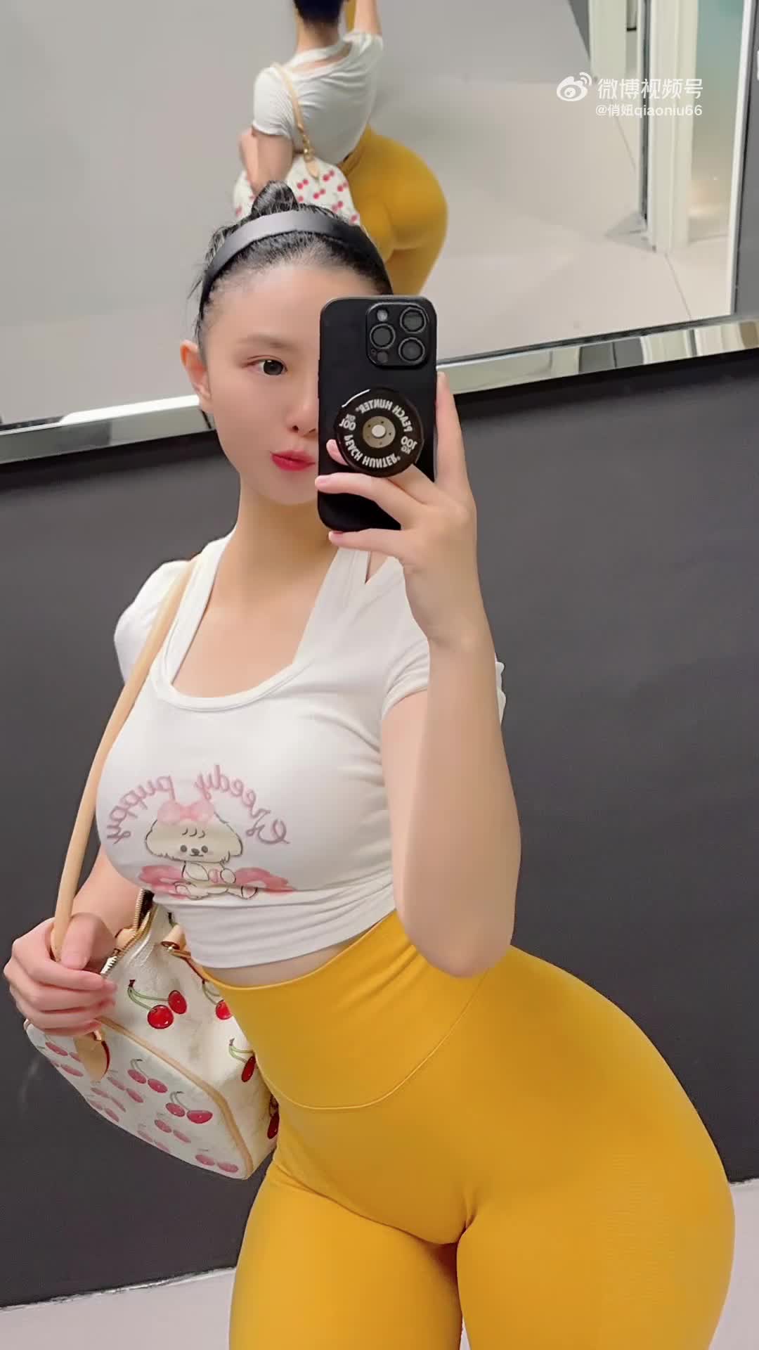 Video 900182 from 俏妞qiaoniuTT , 俏妞qiaoniu , qiaoniuTT , qiaoniu