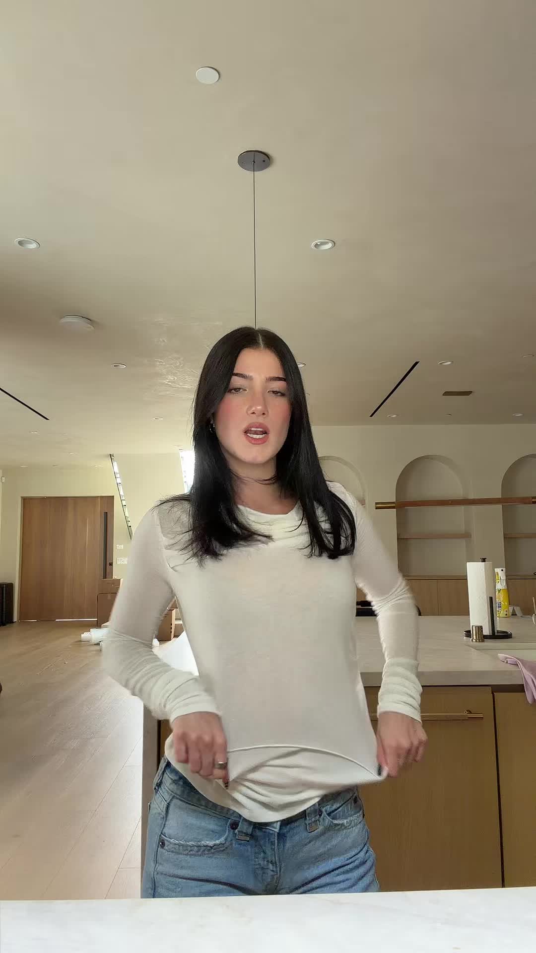 Video 903857 from Charli D'Amelio / Charli Damelio