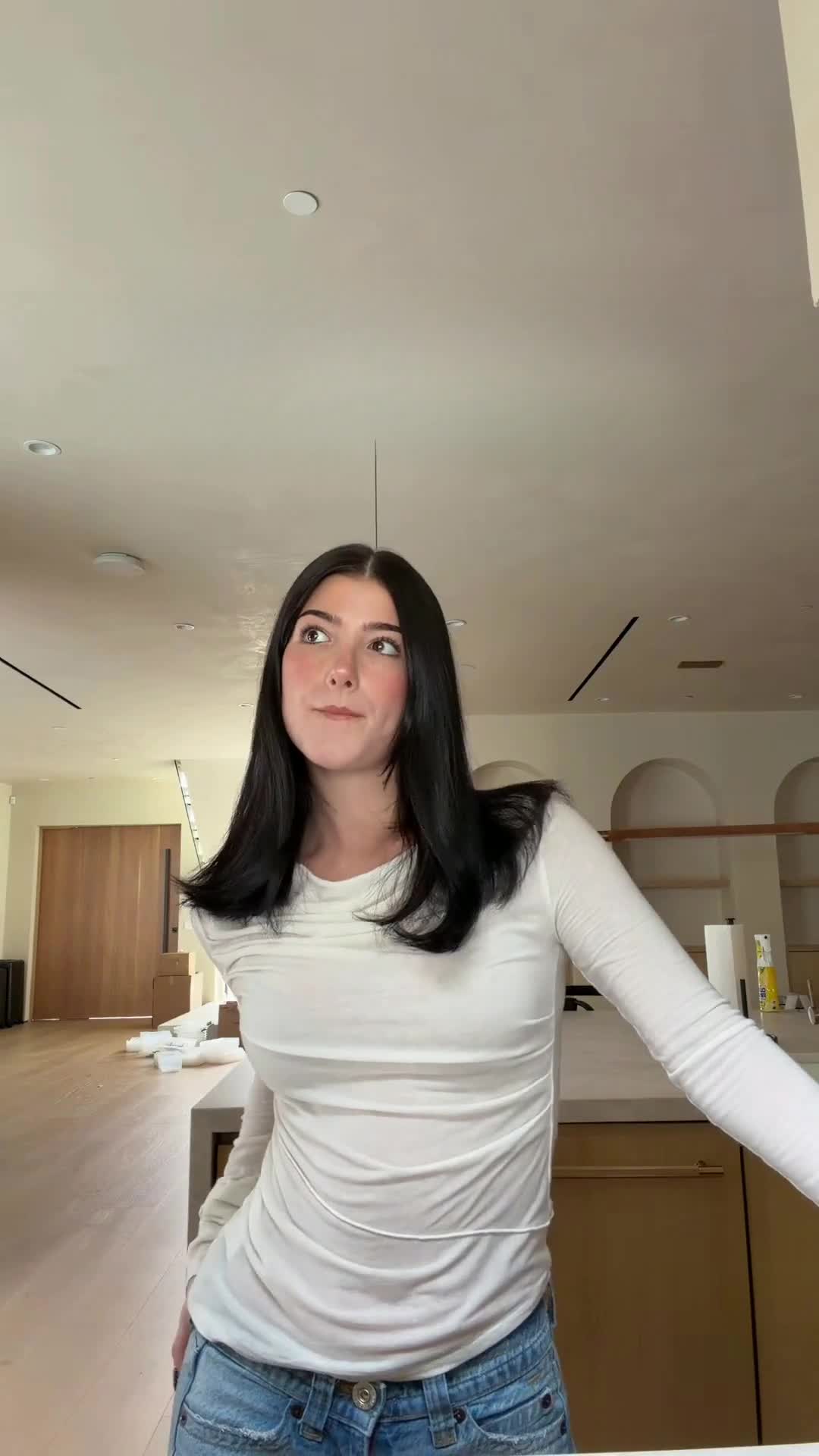 Video 903856 from Charli D'Amelio / Charli Damelio