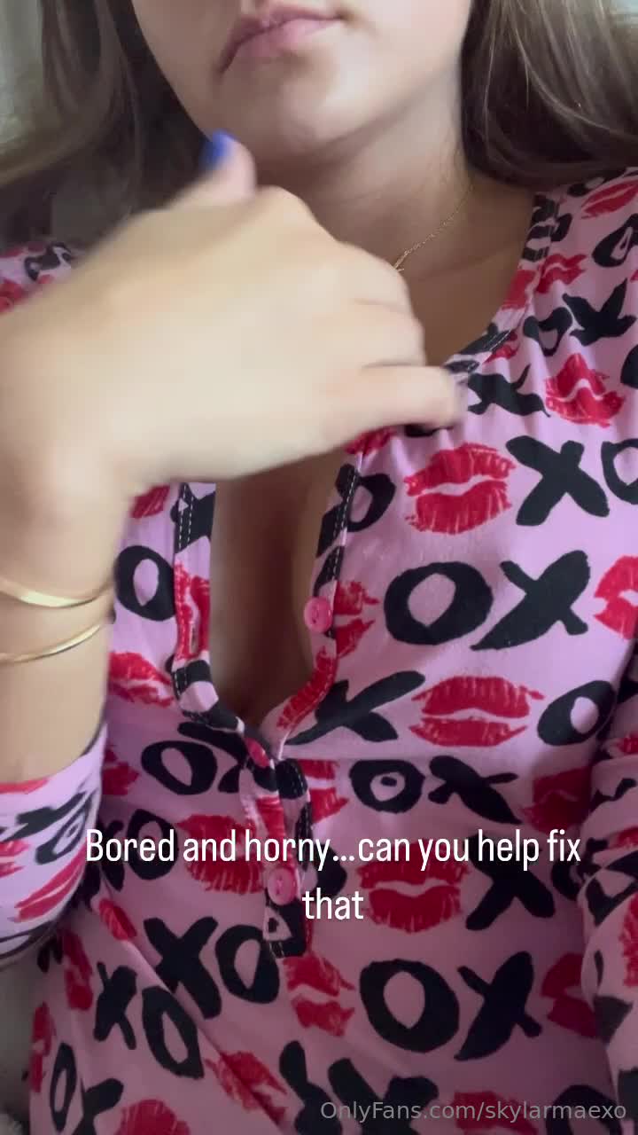 Video 904253 from Skylar Mae / skylarmaexo