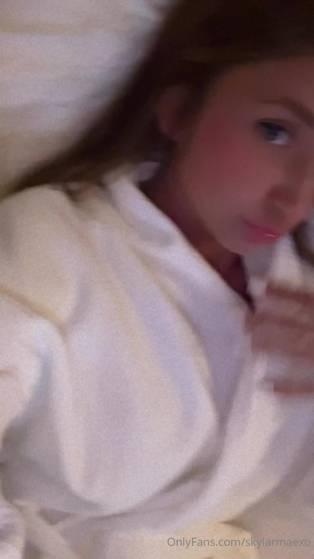 Video 905612 from Skylar Mae / skylarmaexo