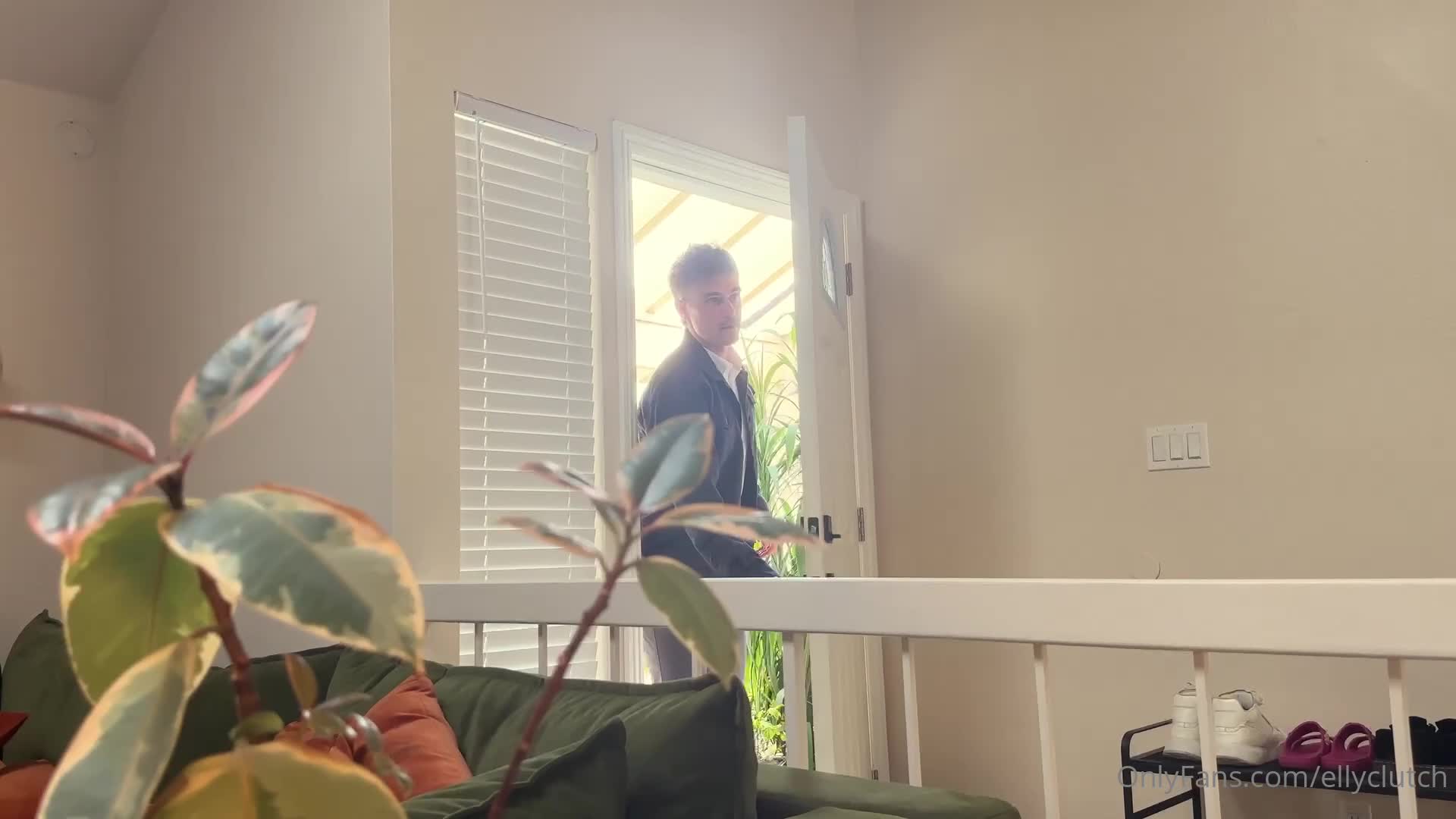 Video 905889 from Elly Clutch / PeachGoneWild