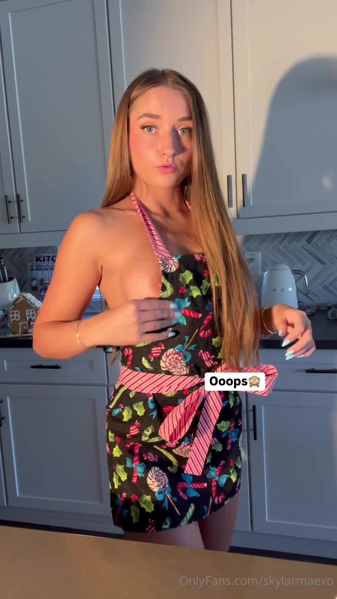 Video 906086 from Skylar Mae / skylarmaexo