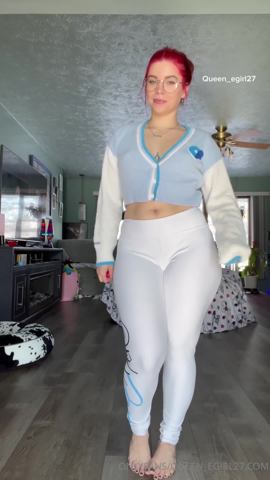 Video 906165 from Queen_D / queen_egirl27