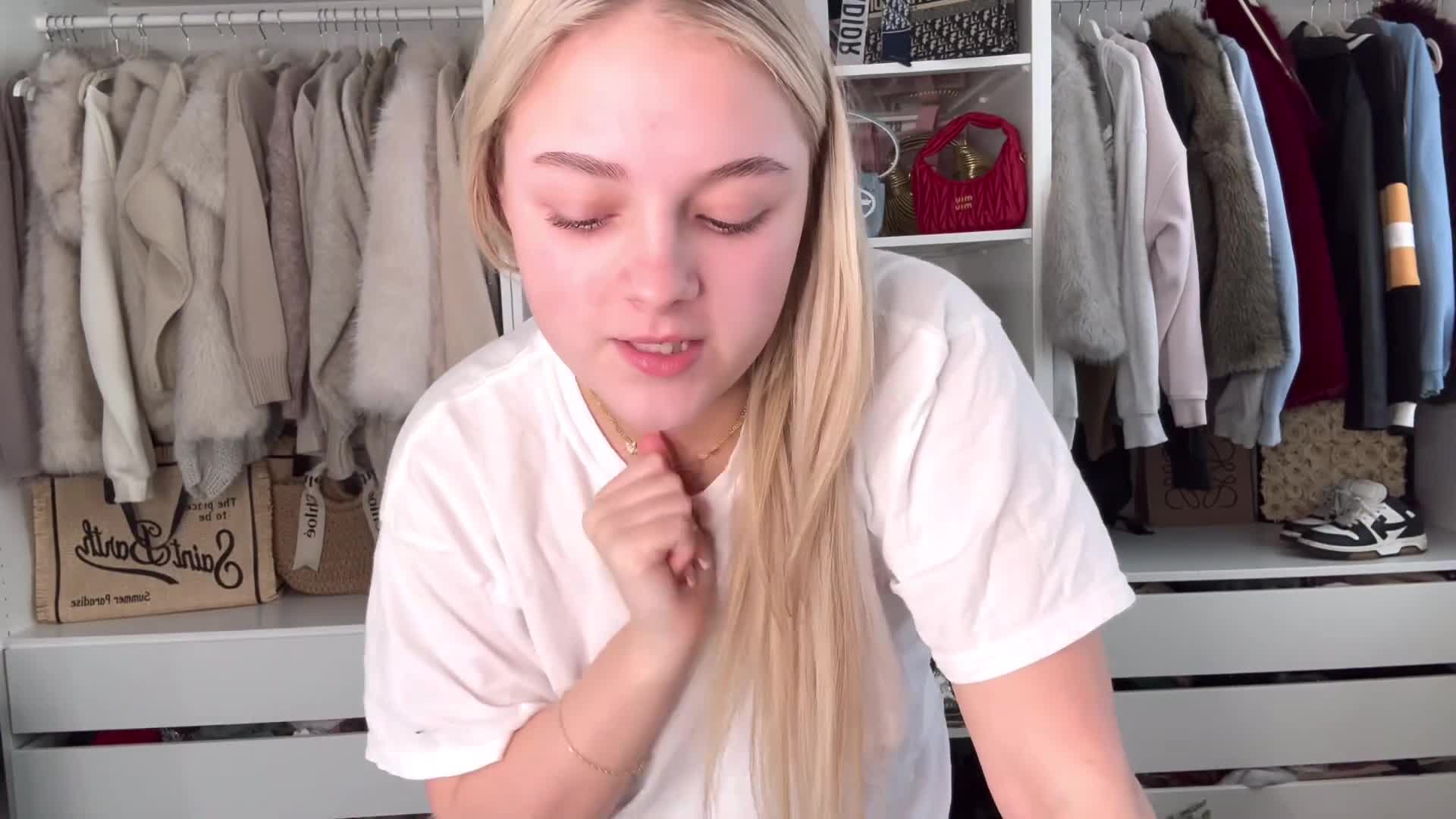 Video 906594 from Marsden it / beautybrooke123 / brooke marsden