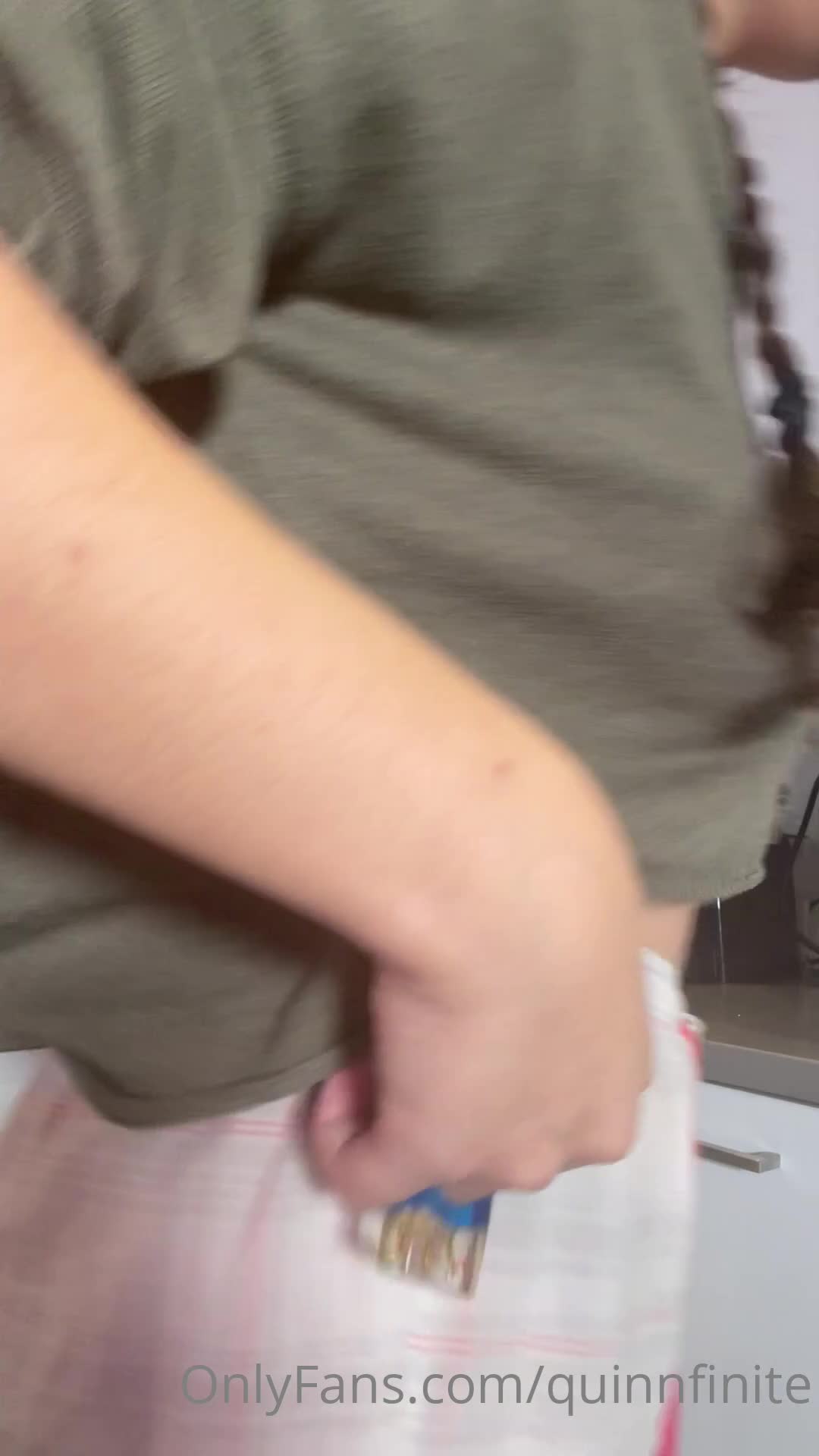 Video 907084 from Quinn Finite / Charlee