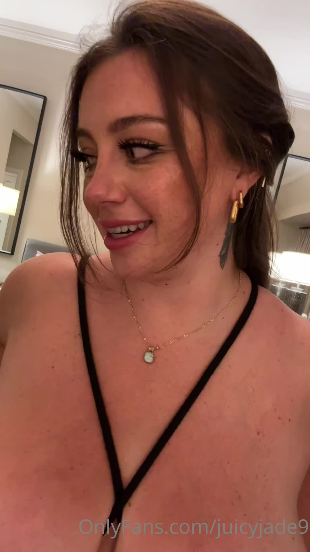 Video 908475 from JuicyJade9 / LoloSavo