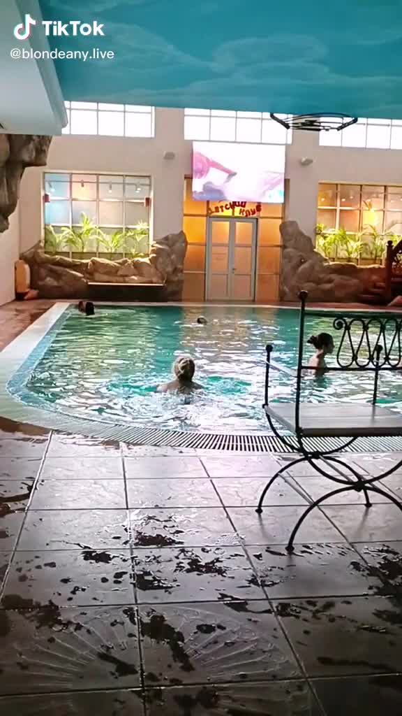 Video 908880 from Blondeany (Ukraine twerker)