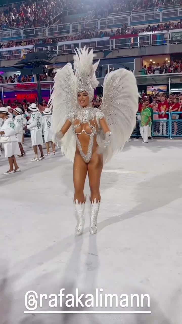 Video 910110 from Rafa Kalimann (ex-BBB)